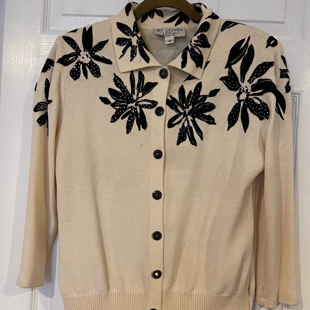 St. John knit suit